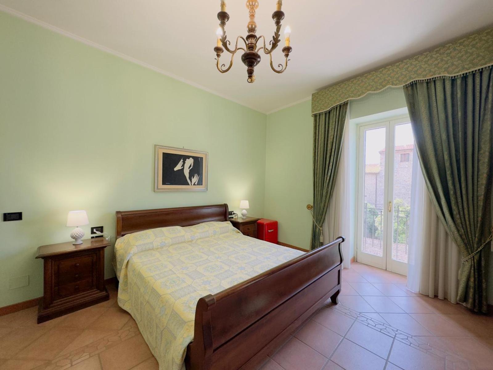 Casa Pepe - Fondi Vertice Rooms Екстериор снимка