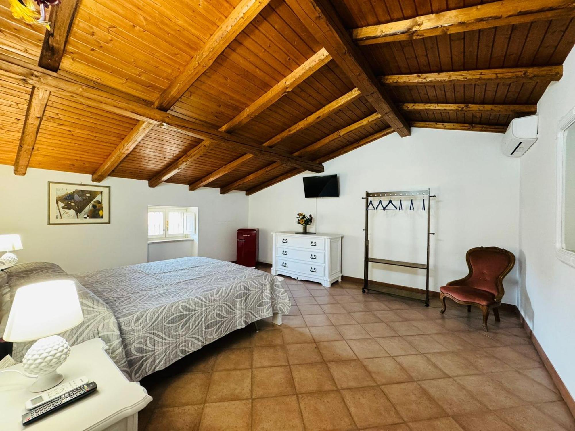 Casa Pepe - Fondi Vertice Rooms Екстериор снимка